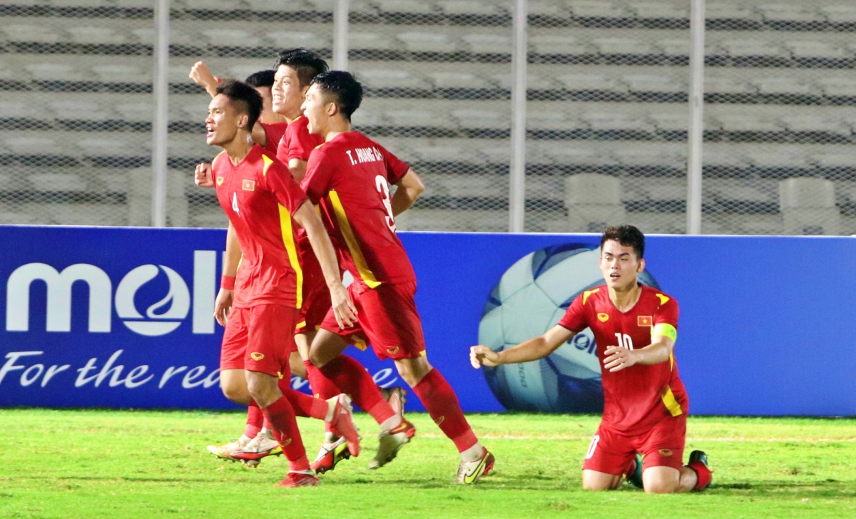 Huấn luyện viên U19 Malaysia khen U19 Việt Nam trước trận bán kết U19 Đông Nam Á
